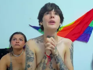 gian-megan's Live Sex Cam Show