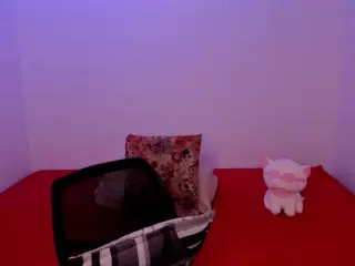 Isabella-Arias's Live Sex Cam Show