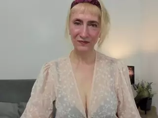 MargaretExperienced's Live Sex Cam Show