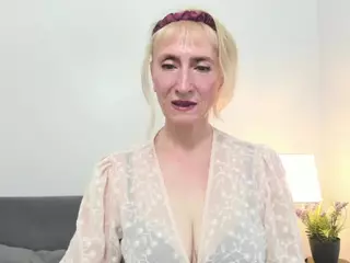 MargaretExperienced's Live Sex Cam Show