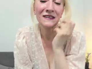 MargaretExperienced's Live Sex Cam Show