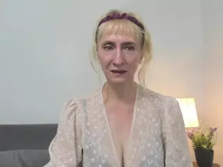 MargaretExperienced's Live Sex Cam Show