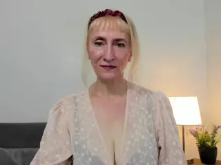 MargaretExperienced's Live Sex Cam Show