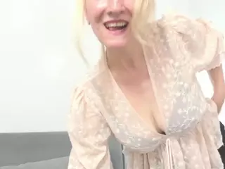 MargaretExperienced's Live Sex Cam Show