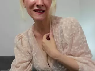 MargaretExperienced's Live Sex Cam Show