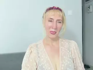 MargaretExperienced's Live Sex Cam Show