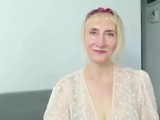 MargaretExperienced's Live Sex Cam Show