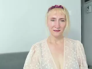 MargaretExperienced's Live Sex Cam Show