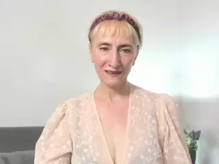 MargaretExperienced's Live Sex Cam Show