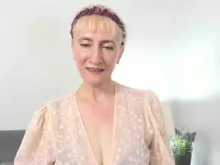 MargaretExperienced's Live Sex Cam Show