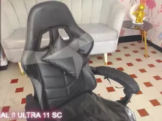 PARISBIGASS's Live Sex Cam Show