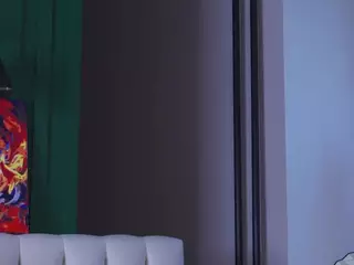 LynnaBraund's Live Sex Cam Show