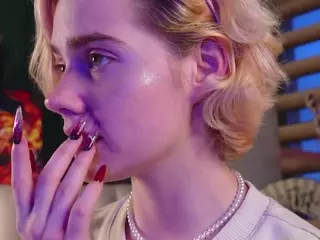 LynnaBraund's Live Sex Cam Show