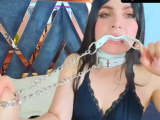 Amara-vegaa's Live Sex Cam Show