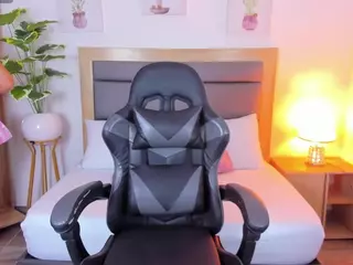lilly-ass's Live Sex Cam Show