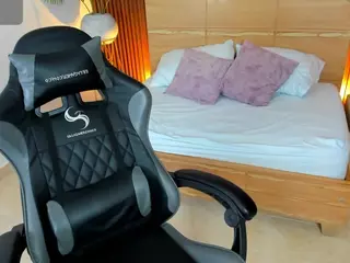 lilly-ass's Live Sex Cam Show
