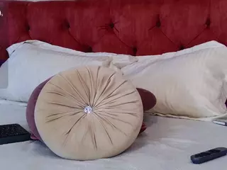 megan-wow's Live Sex Cam Show