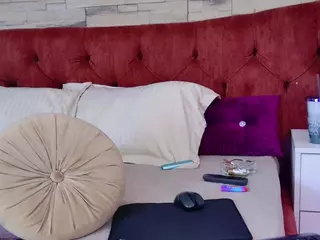 megan-wow's Live Sex Cam Show