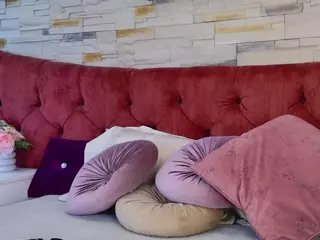 megan-wow's Live Sex Cam Show