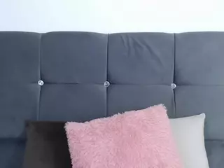 mia-makleynn's Live Sex Cam Show