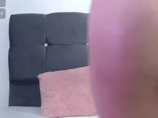 mia-makleynn's Live Sex Cam Show
