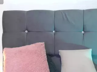 mia-makleynn's Live Sex Cam Show