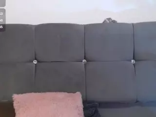 mia-makleynn's Live Sex Cam Show