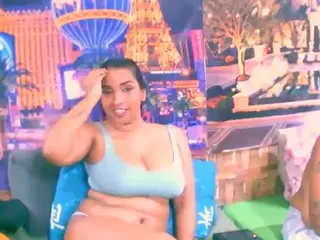 SummerBlaze29's Live Sex Cam Show