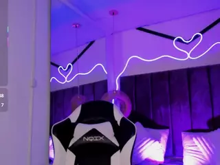 violet-thomson's Live Sex Cam Show