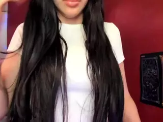 Eviee's Live Sex Cam Show