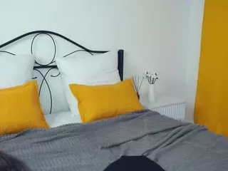 ErlineHackworth's Live Sex Cam Show