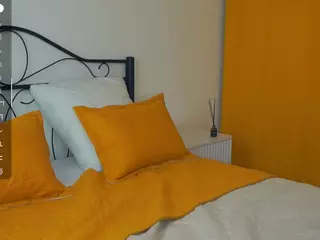 ErlineHackworth's Live Sex Cam Show