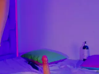 MADDYS-TONE's Live Sex Cam Show