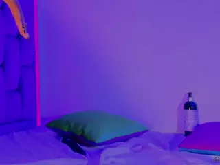 MADDYS-TONE's Live Sex Cam Show