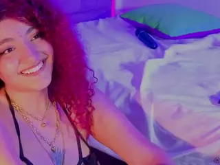 MADDYS-TONE's Live Sex Cam Show