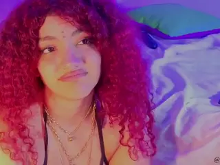 MADDYS-TONE's Live Sex Cam Show