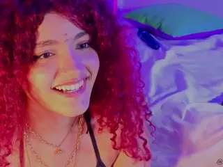 MADDYS-TONE's Live Sex Cam Show