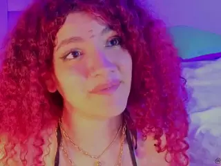 MADDYS-TONE's Live Sex Cam Show