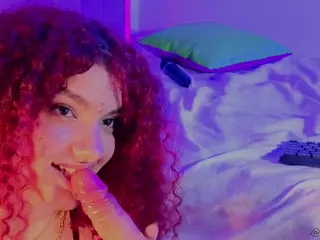 MADDYS-TONE's Live Sex Cam Show