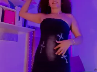 MADDYS-TONE's Live Sex Cam Show
