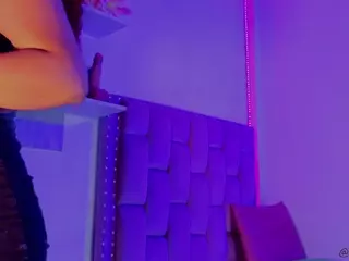 MADDYS-TONE's Live Sex Cam Show