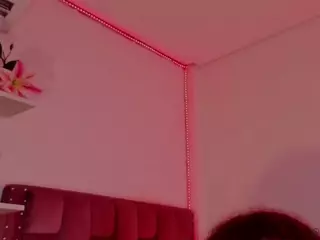 MADDYS-TONE's Live Sex Cam Show