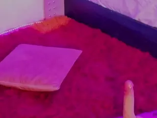 MADDYS-TONE's Live Sex Cam Show
