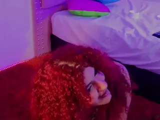 MADDYS-TONE's Live Sex Cam Show