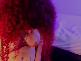 MADDYS-TONE's Live Sex Cam Show
