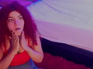 MADDYS-TONE's Live Sex Cam Show