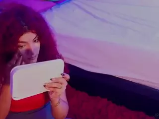 MADDYS-TONE's Live Sex Cam Show