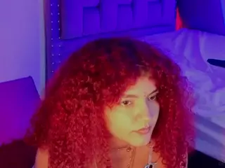 MADDYS-TONE's Live Sex Cam Show