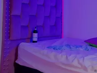 MADDYS-TONE's Live Sex Cam Show