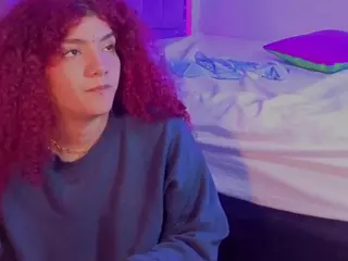 MADDYS-TONE's Live Sex Cam Show